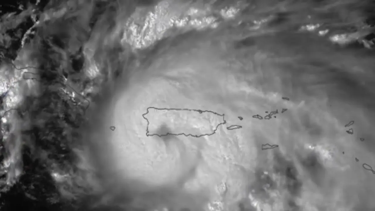 Hurac&aacute;n Fiona toca tierra en Puerto Rico. / Centro Nacional de Huracanes