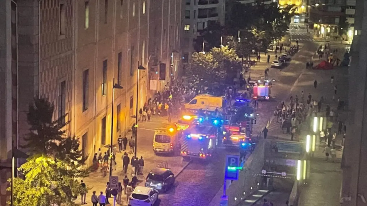 Explosi&oacute;n en la Casa de Cultura de la Diputaci&oacute;n de Girona. / RR.SS