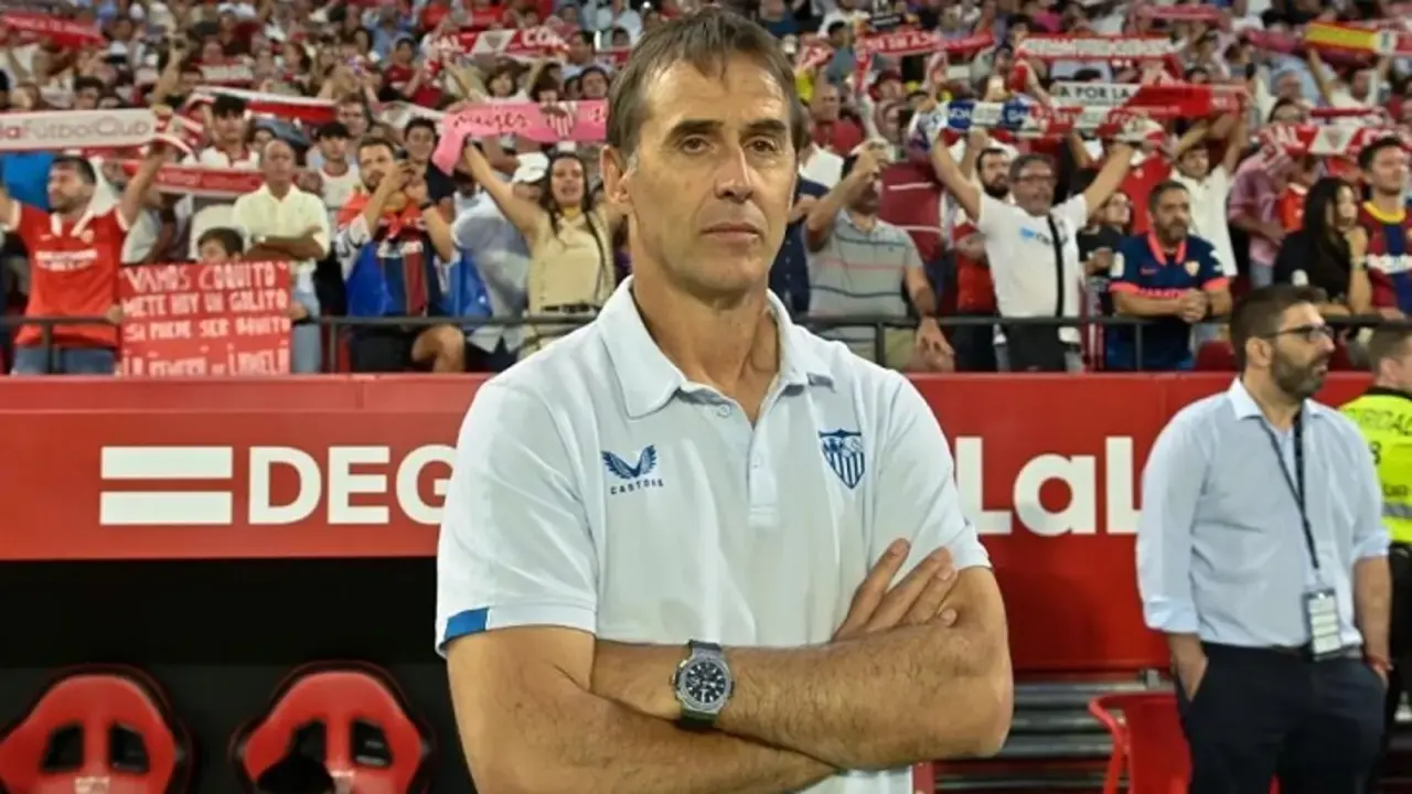 Julen Lopetegui, entrenador del Sevilla FC, muy cuestionado tras los malos resultados. / @Sevillismo