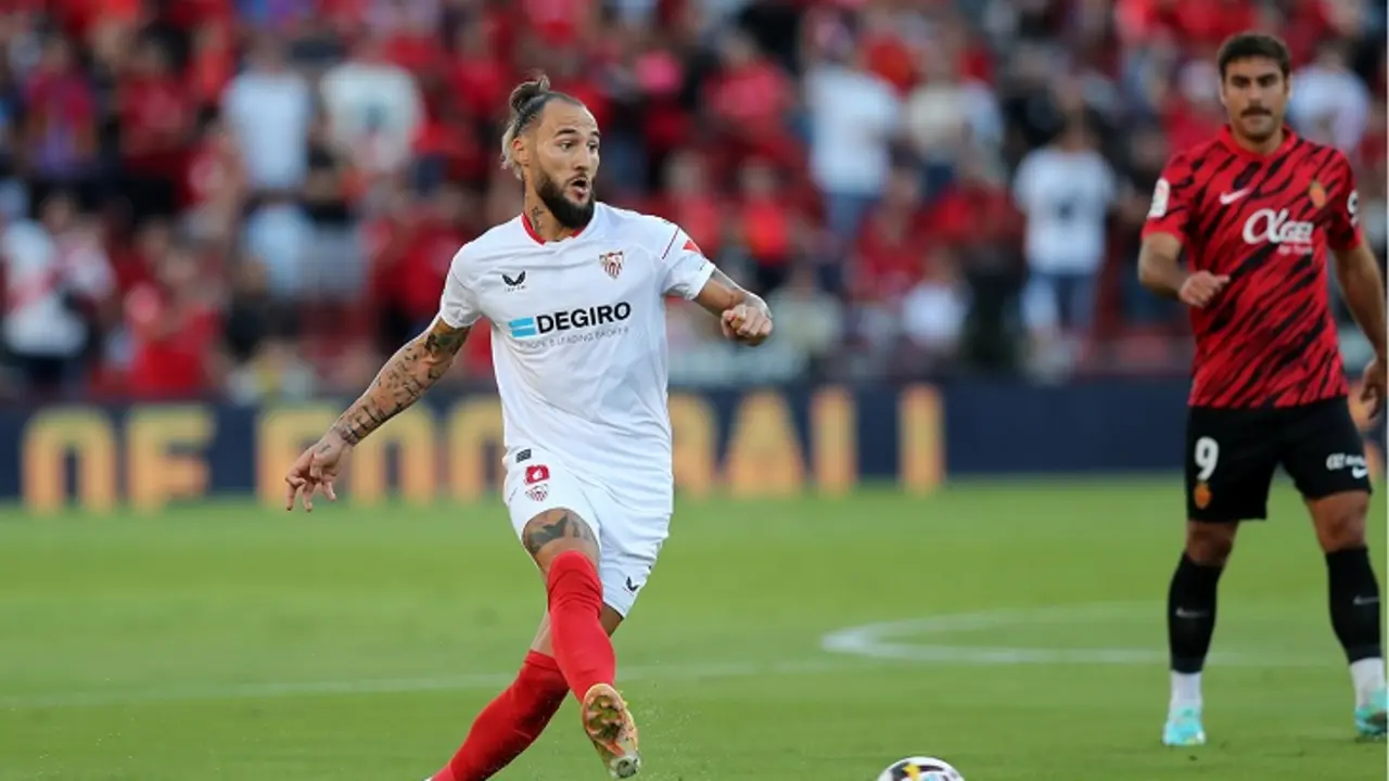 Nemanja Gudelj solt&oacute; un maravilloso disparo y su gol dio el triunfo al Sevilla. /  @LaLiga