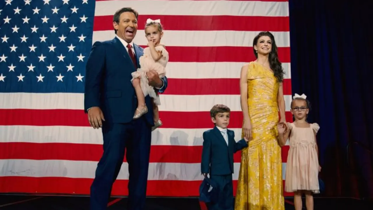 Ron DeSantis, gobernador de la Florida, junto a su familia. / RR SS.