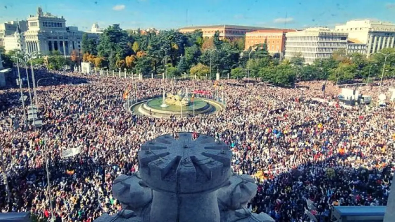 Marcha en Madrid a favor de la sanidad p&uacute;blica. / @EnfrmraSaturada.