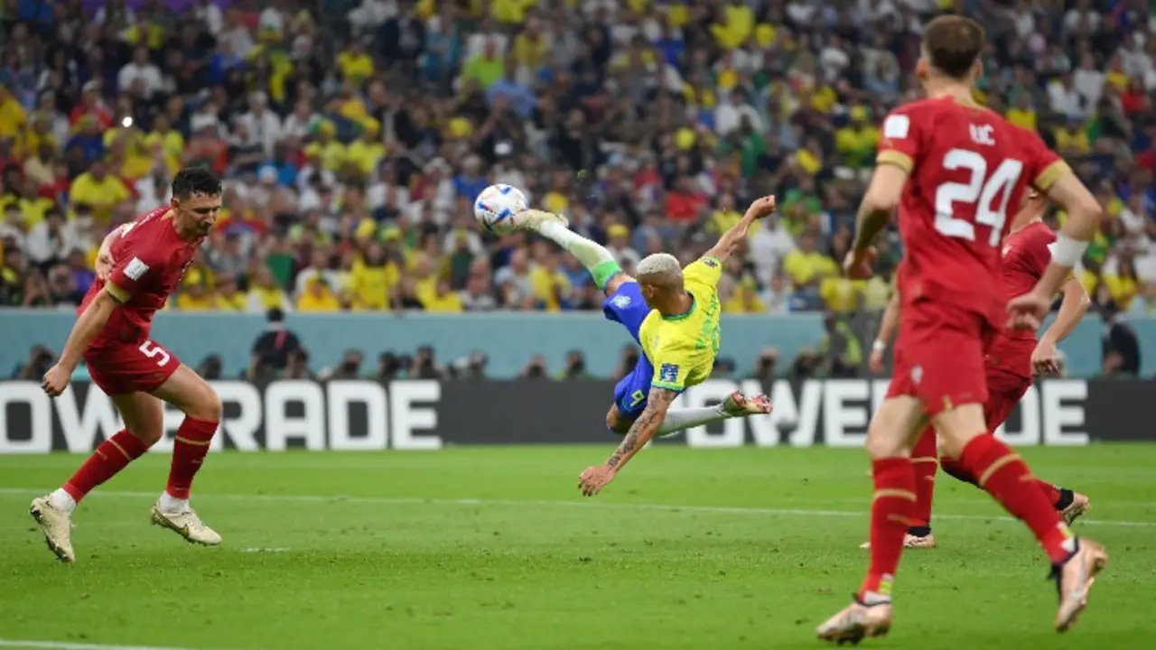 Gol de Richarleson ante Serbia. @FIFAWorldCup