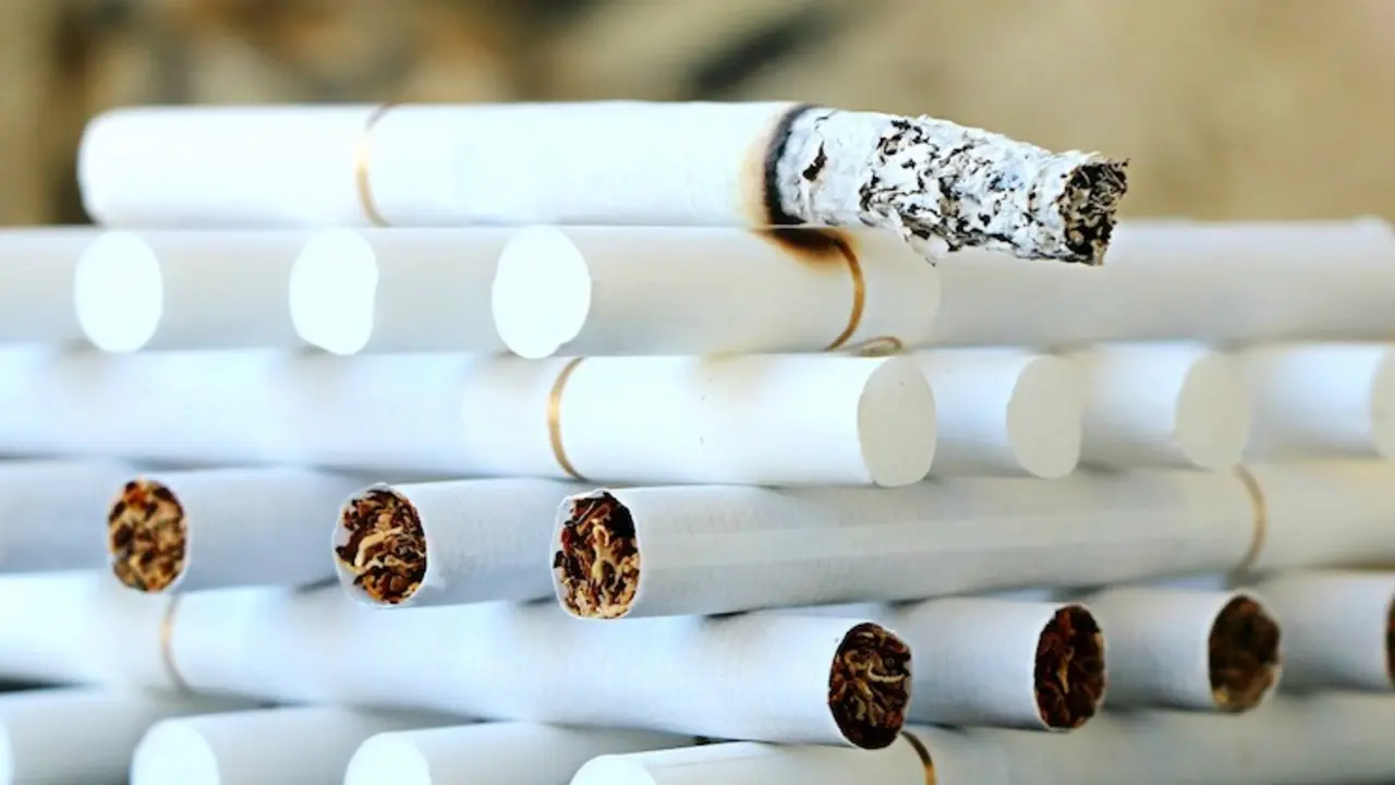 Cigarillos.
