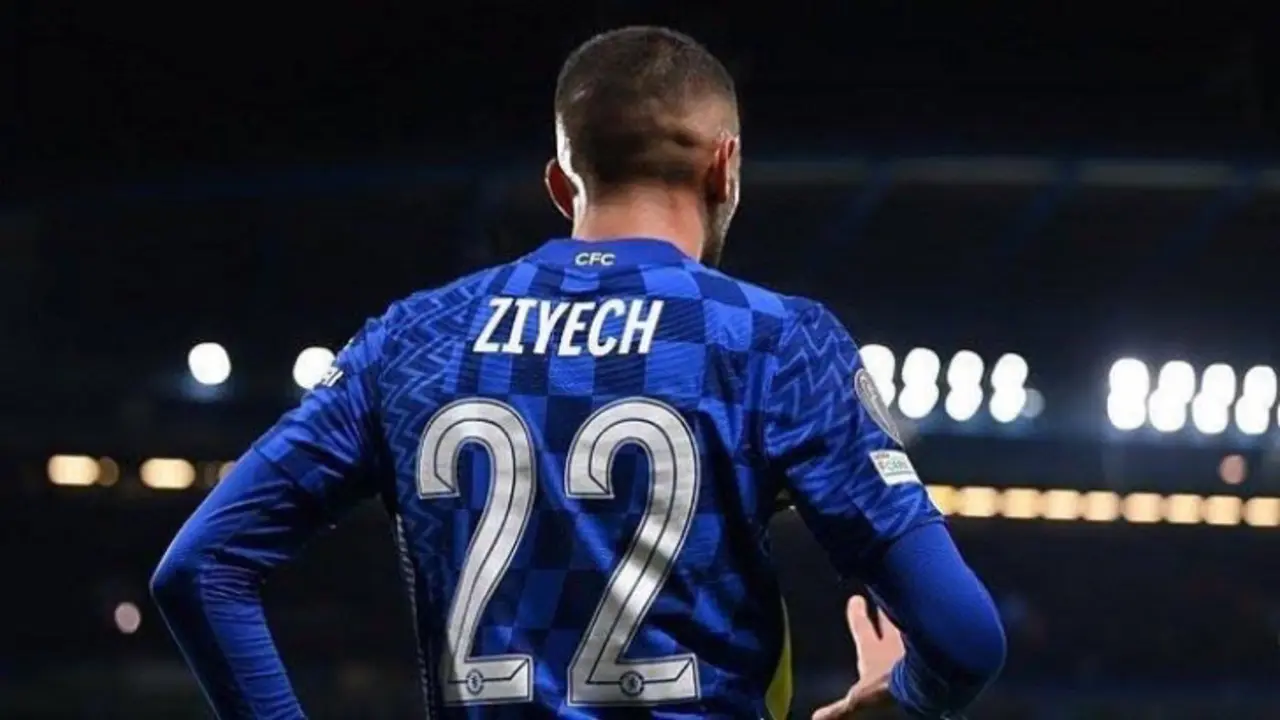 Ziyech, futbolista.   Tribun Jambi