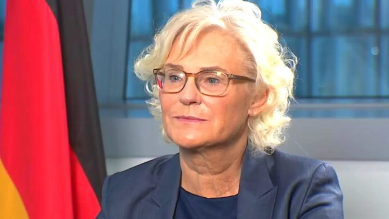 Christine Lambrecht, ministra de Defensa de Alemania. / RR SS.