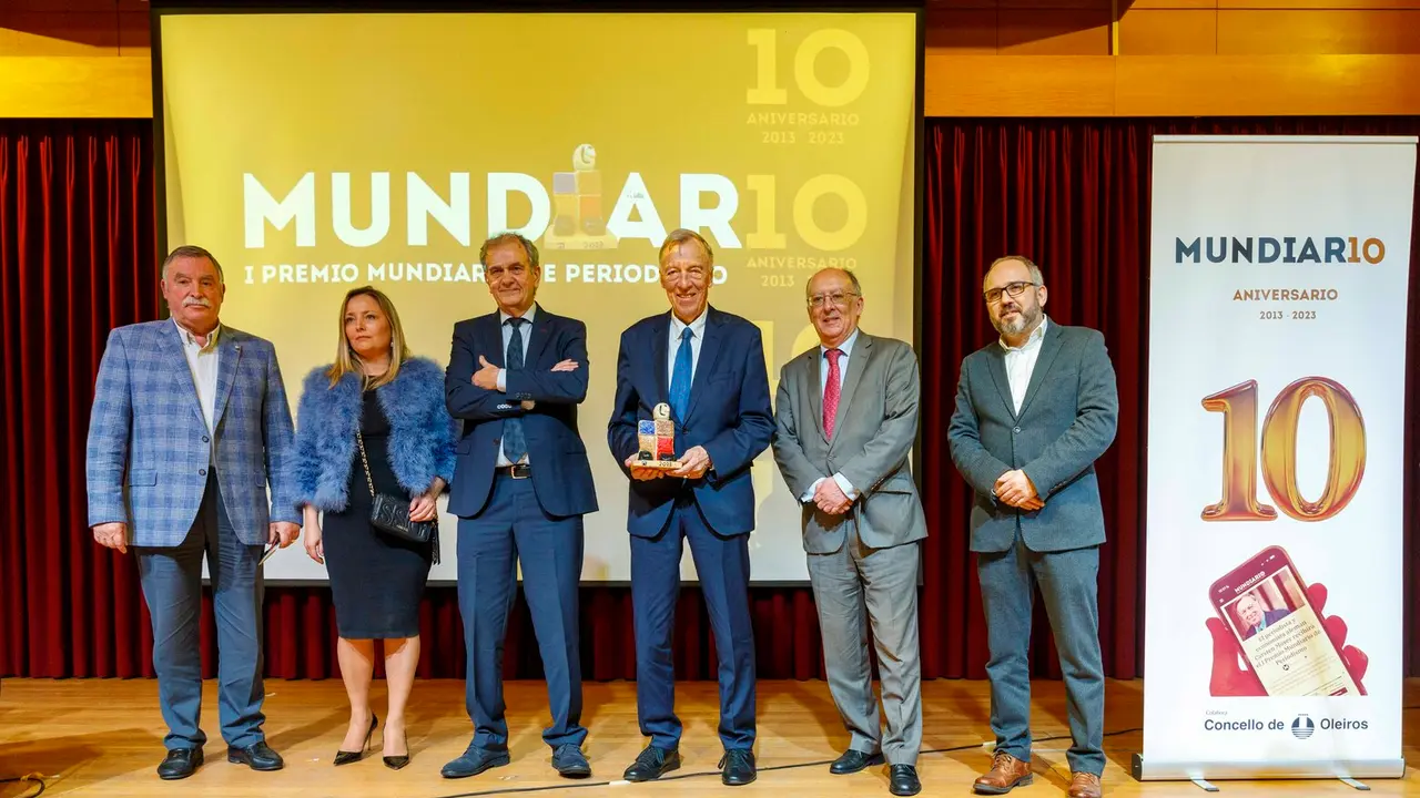 &Aacute;ngel Garc&iacute;a Seoane, Mar&iacute;a Cadaval, Jos&eacute; Luis G&oacute;nez, Carsten Moser, Fernando Gonz&aacute;lez Laxe y Antonio Sangiao. / Xurxo Lobato