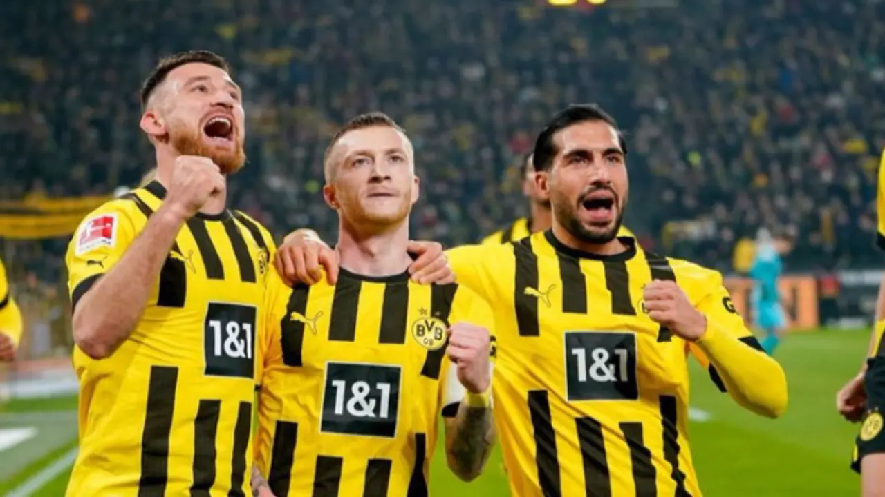 Dortmund derrota al Leipzig.  RRSS