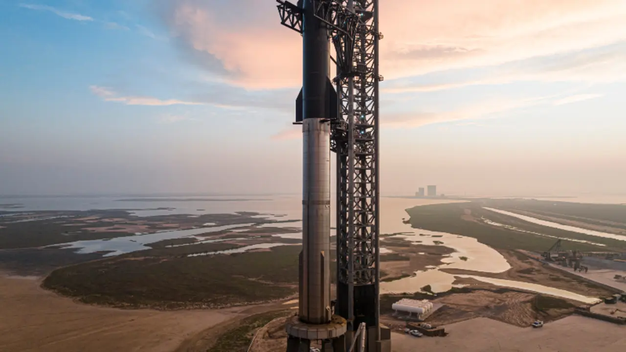 Cohete Starship en la plataforma de lanzamiento. / SpaceX