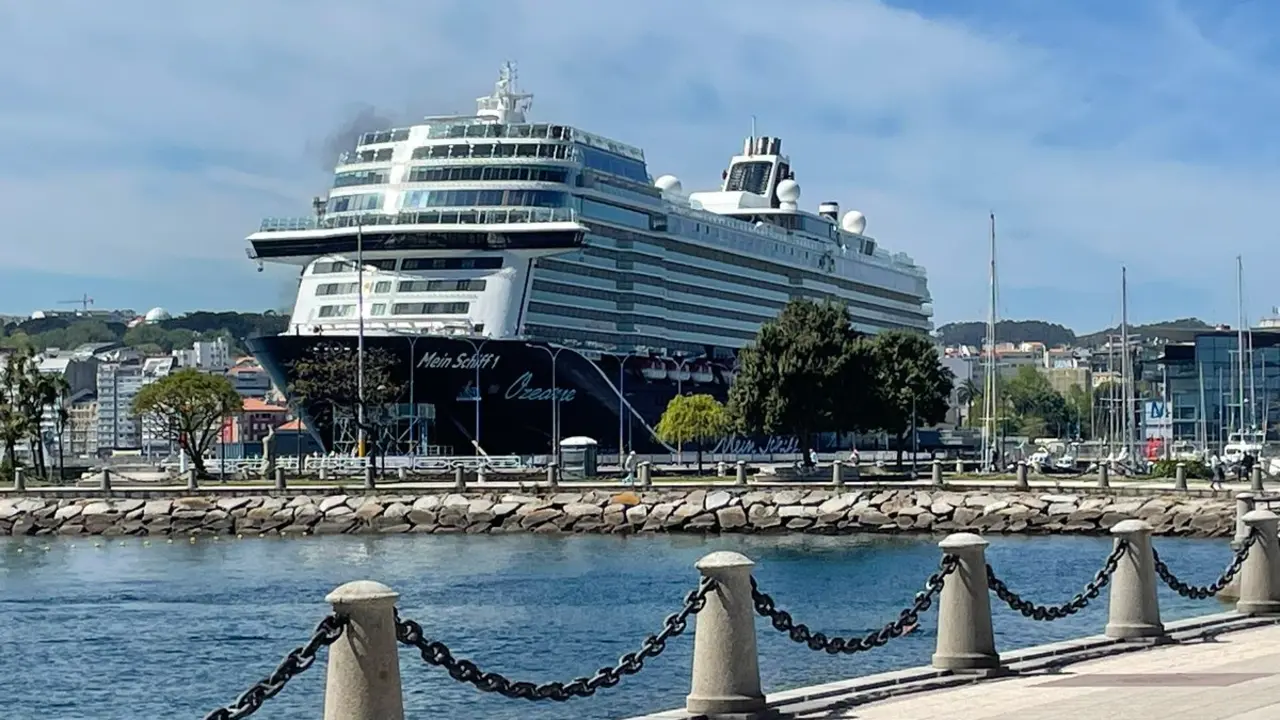 Mein SchiffI, en A Coruña. / Mundiario