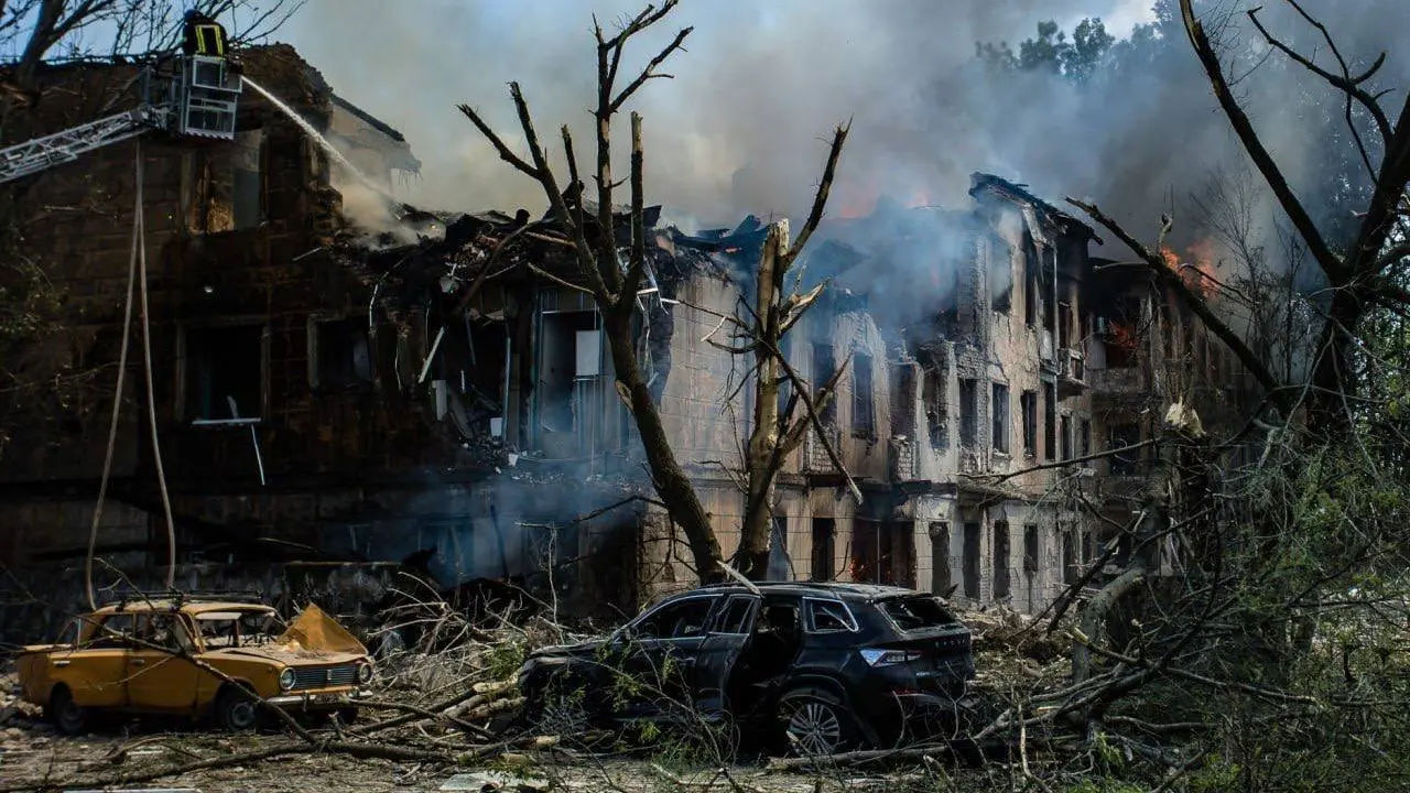 Cl&iacute;nica bombardeada en Dnipro, Ucrania. / Ministerio de Defensa de Ucrania
