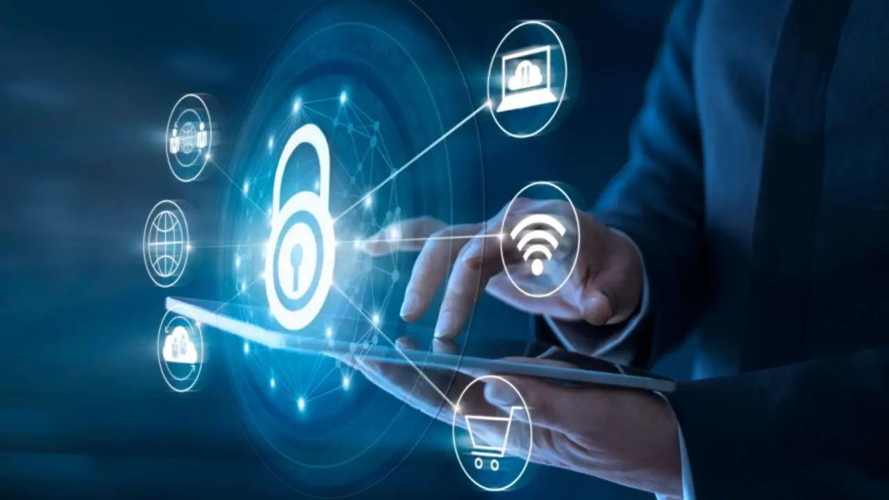Ciberseguridad. / RR SS