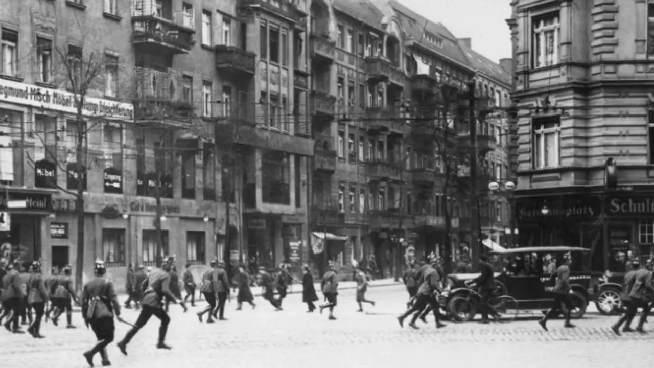 Rep&uacute;blica de Weimar. / RR SS.