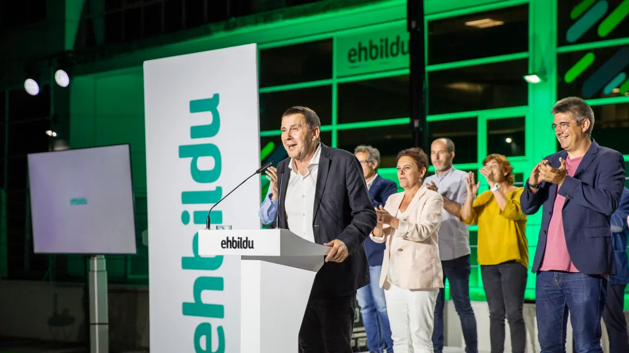 Arnaldo Otegui y Mertxe Azpurua tras las elecciones generales del 23J. / EH Bildu