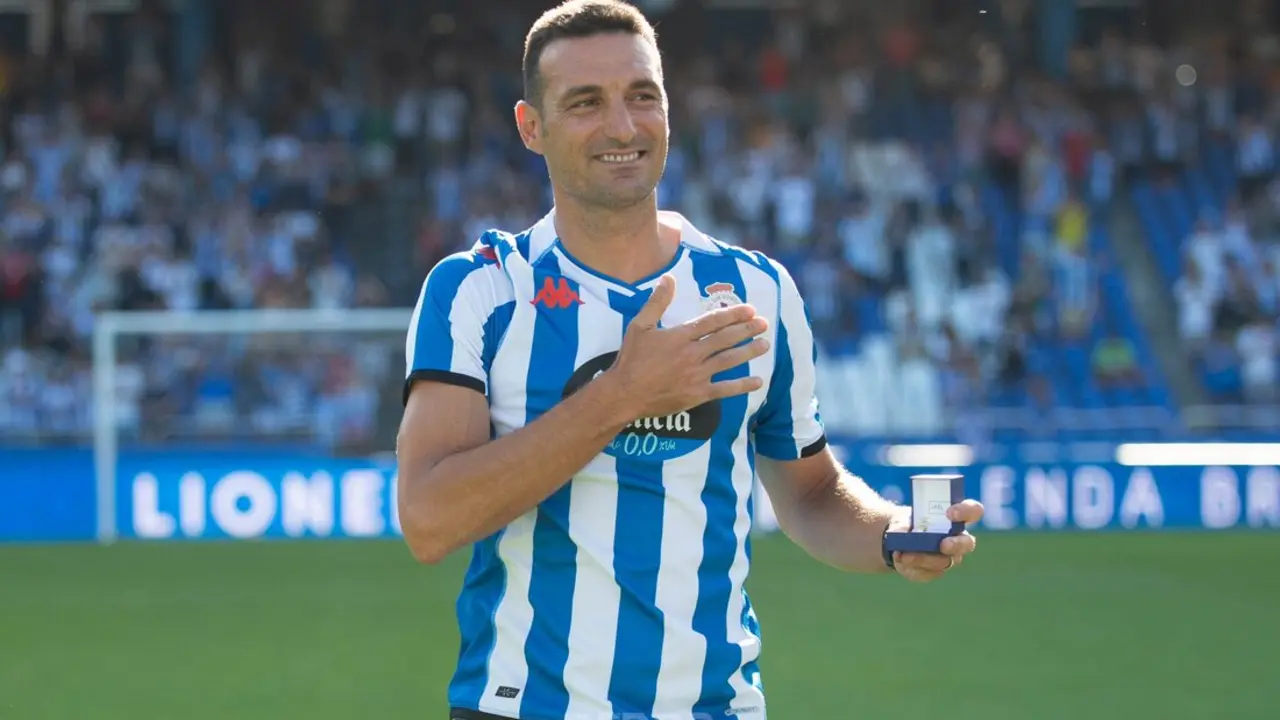 Homenaje del Deportivo a Lionel Scaloni en A Coru&ntilde;a. / RCD
