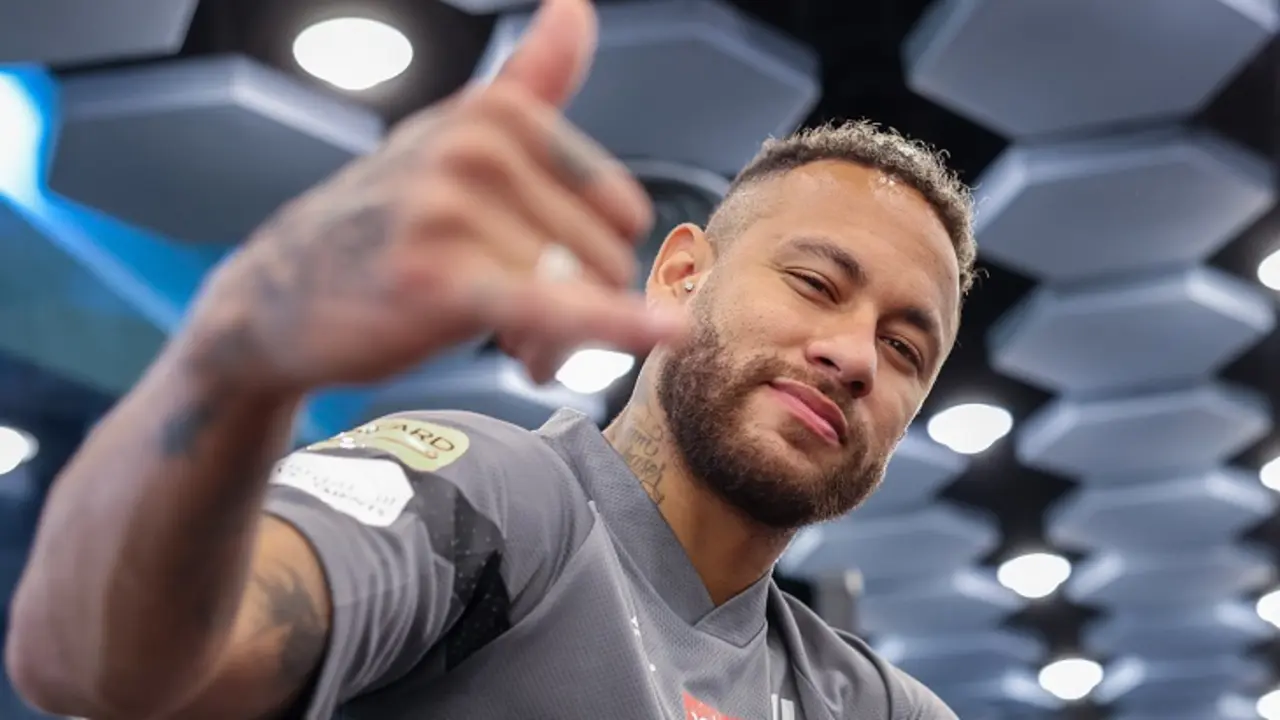 Neymar Jr. delantero del Al-Hilal FC . @Alhilal_FC