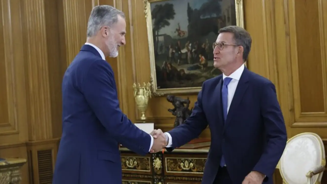 Felipe VI y Alberto Núñez Feijóo. / Casa Real