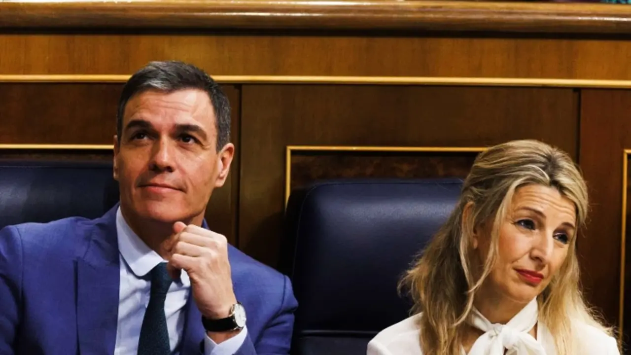 Pedro S&aacute;nchez, presidente del Gobierno; y Yolanda D&iacute;az, vicepresidenta segunda y l&iacute;der de Sumar. / Mundiario