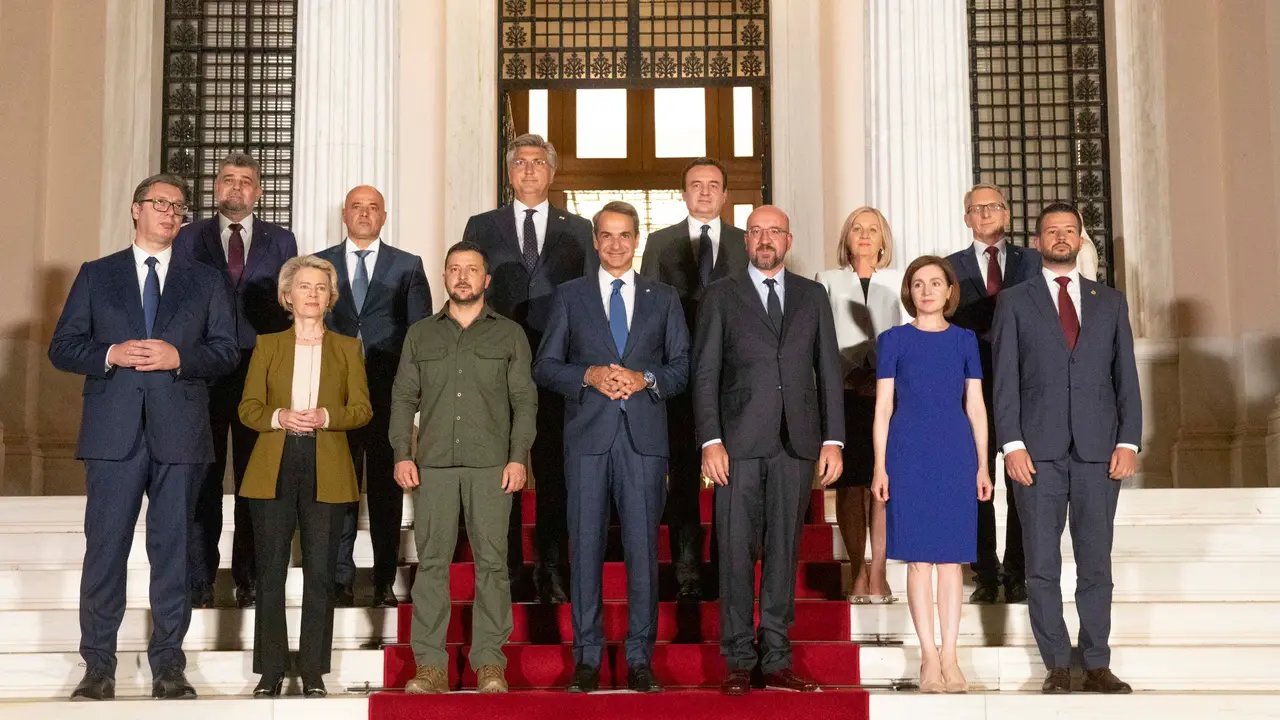 Ursula von der Leyen, Charles Michel, Volod&iacute;mir Zelenski y l&iacute;deres de los Balcanes. / @CharlesMichel