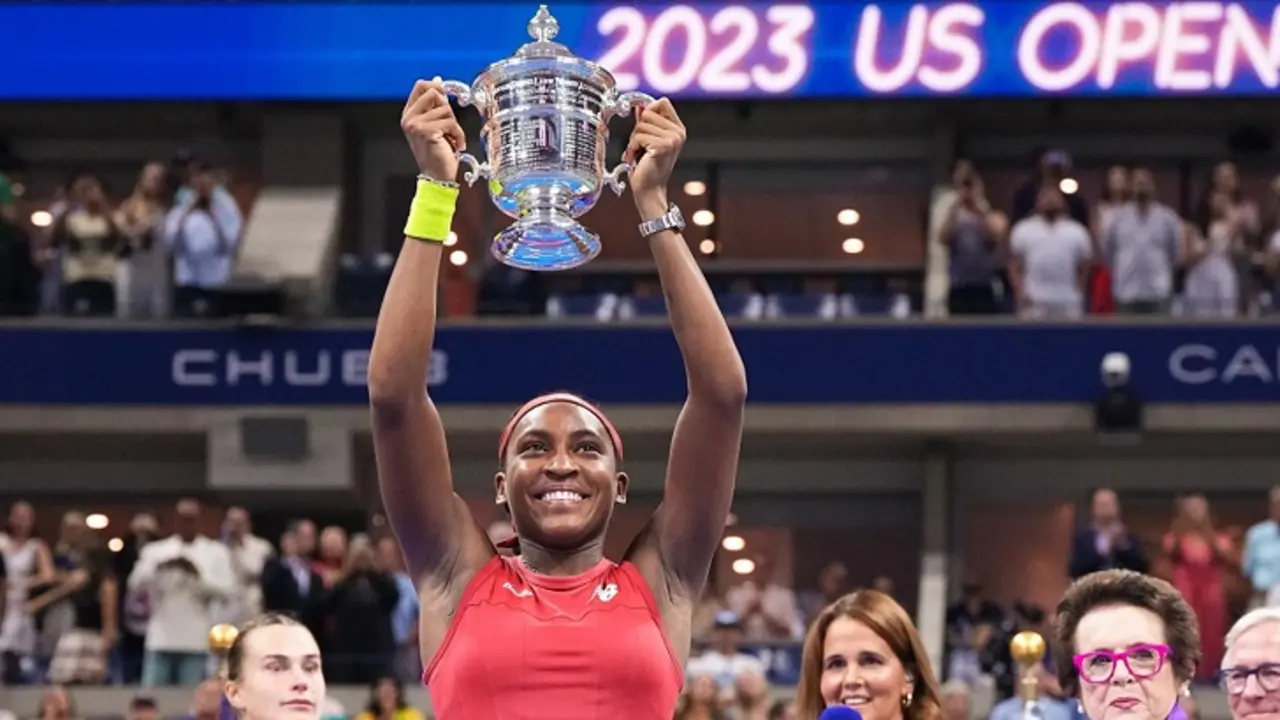 Coco Gauff levanta su primer trofeo de Grand Slam. @usopen