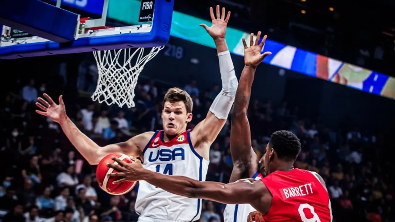 Estados Unidos en su partido ante Canad&aacute;. @FIBAWC