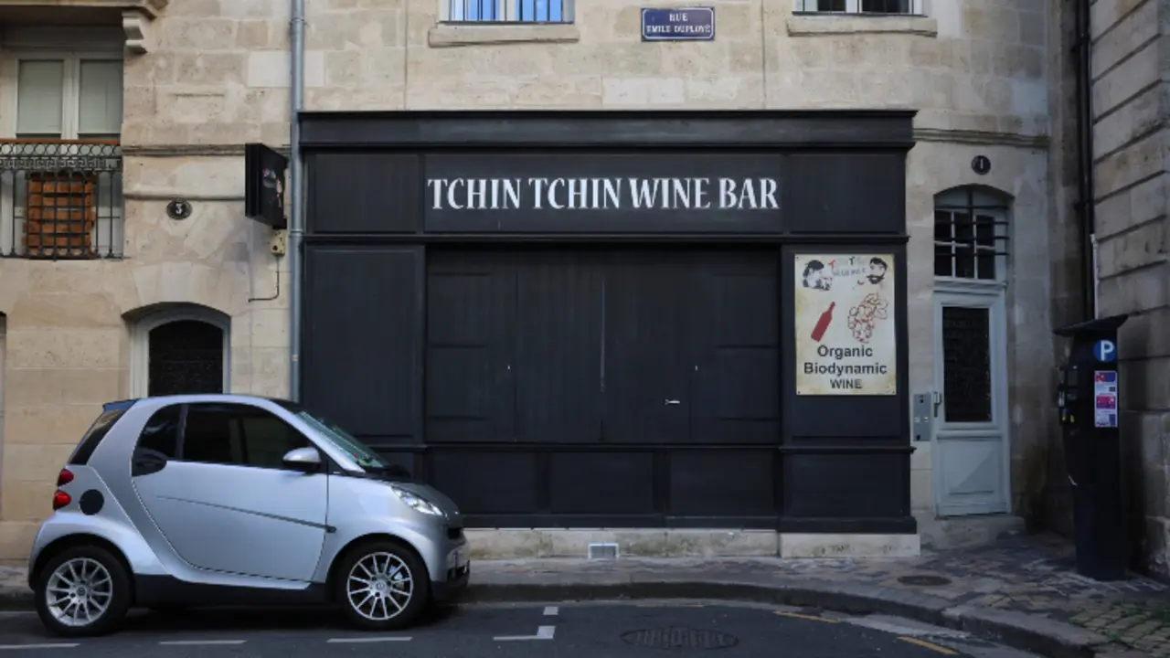 Tchin Tchin Wine Bar, lugar de Francia donde se produjo el brote de botulismo. / RR SS.