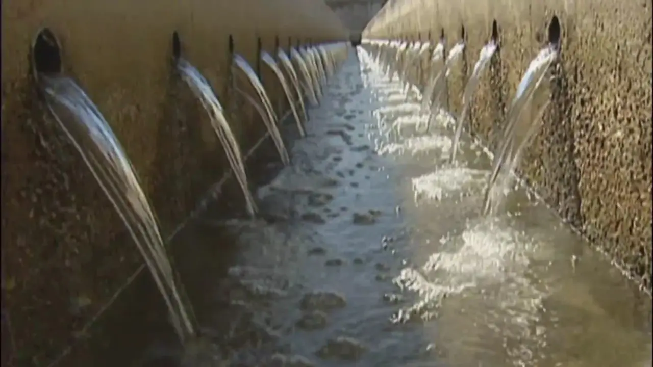 Aguas residuales de Barcelona. / RR SS.