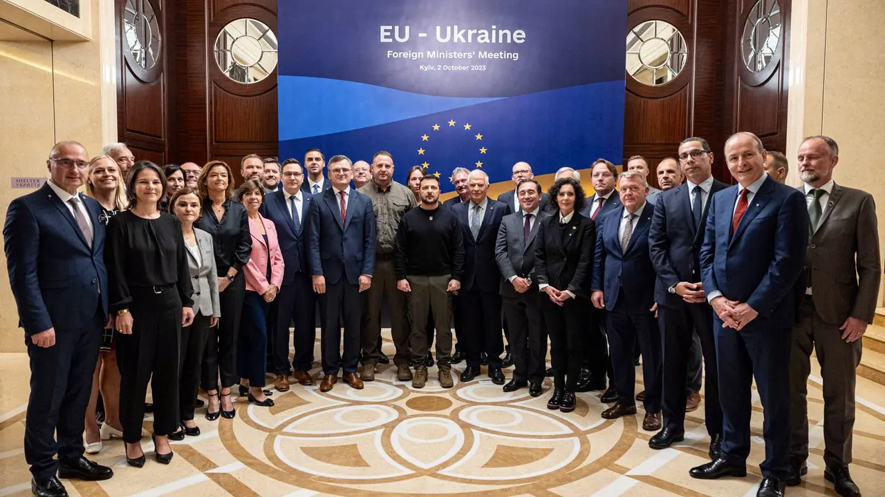 Cumbre de ministros de Exteriores de la UE en Kiev, Ucrania. / @JosepBorrellF