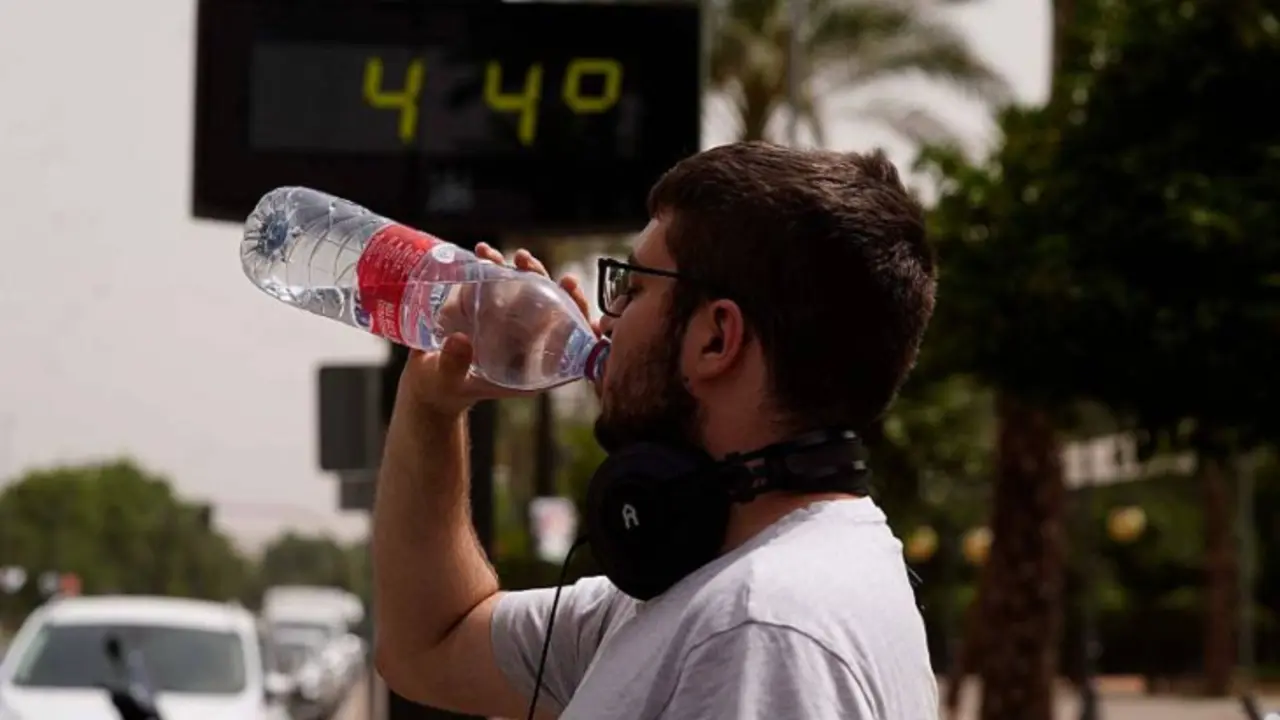 Altas temperaturas en Espa&ntilde;a. / RR SS.