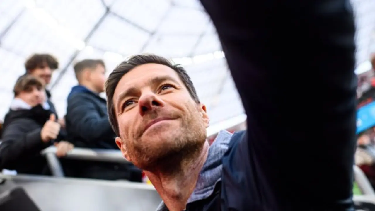 Xabi Alonso, entrenador espa&ntilde;ol del Bayer Leverkusen. / @bayer04_es