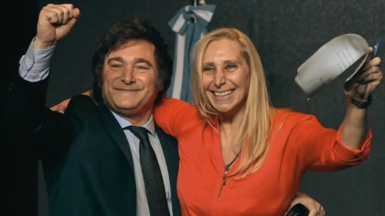 Javier Milei, presidente electo de Argentina, junto a su hermana Karina Milei. / RR.SS
