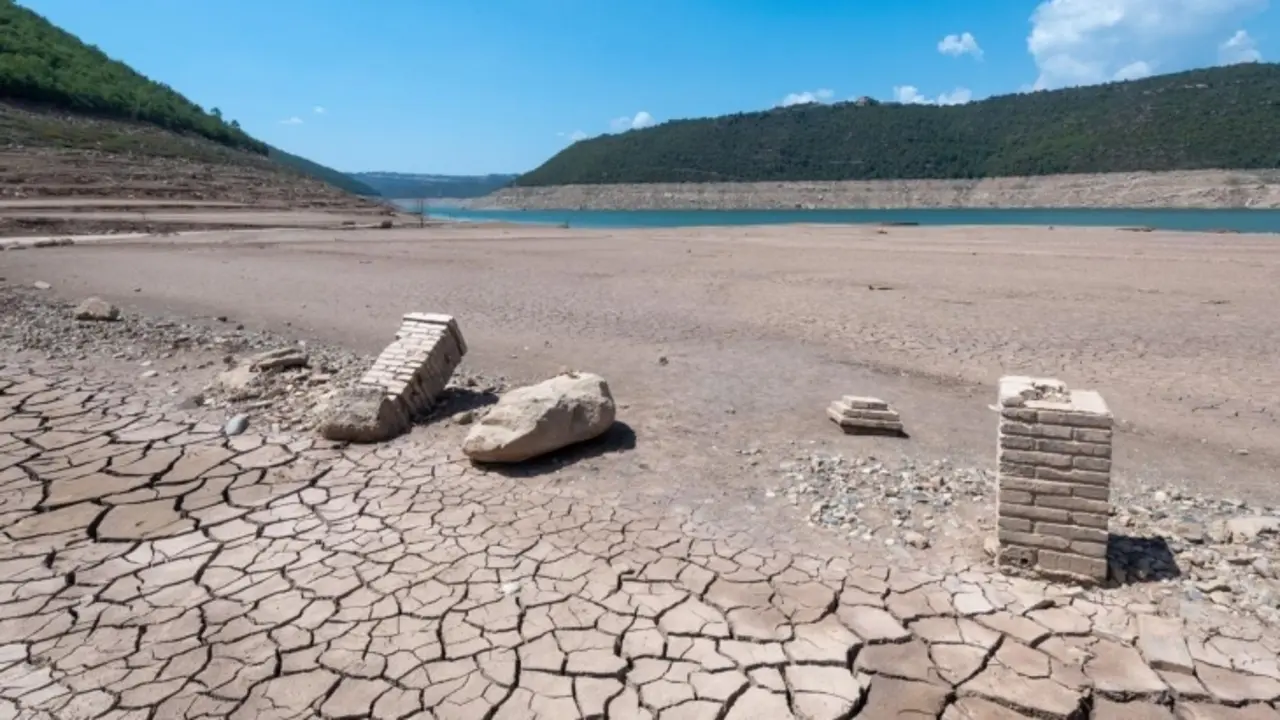 Sequ&iacute;a en el embalse de Rialb, en la Noguera. / RR SS.