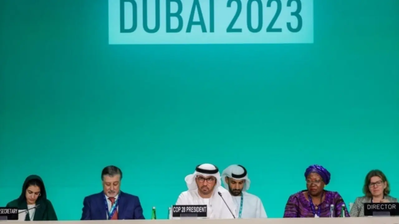 Intervenci&oacute;n de Sult&aacute;n al Jaber, presidente de la COP28, durante la cumbre del clima de Dub&aacute;i. / RR SS.