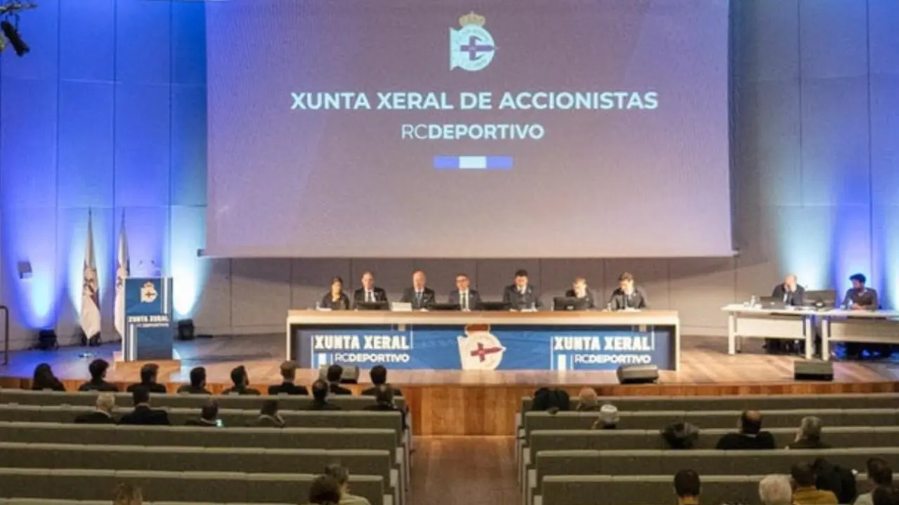 Junta de accionistas del Real Club Deportivo de La Coru&ntilde;a. / Mundiario