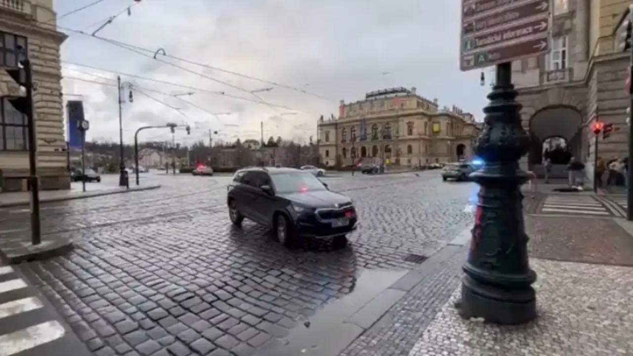 Operaci&oacute;n policial por un tiroteo en una universidad de Praga. / Polic&iacute;a de Praga.