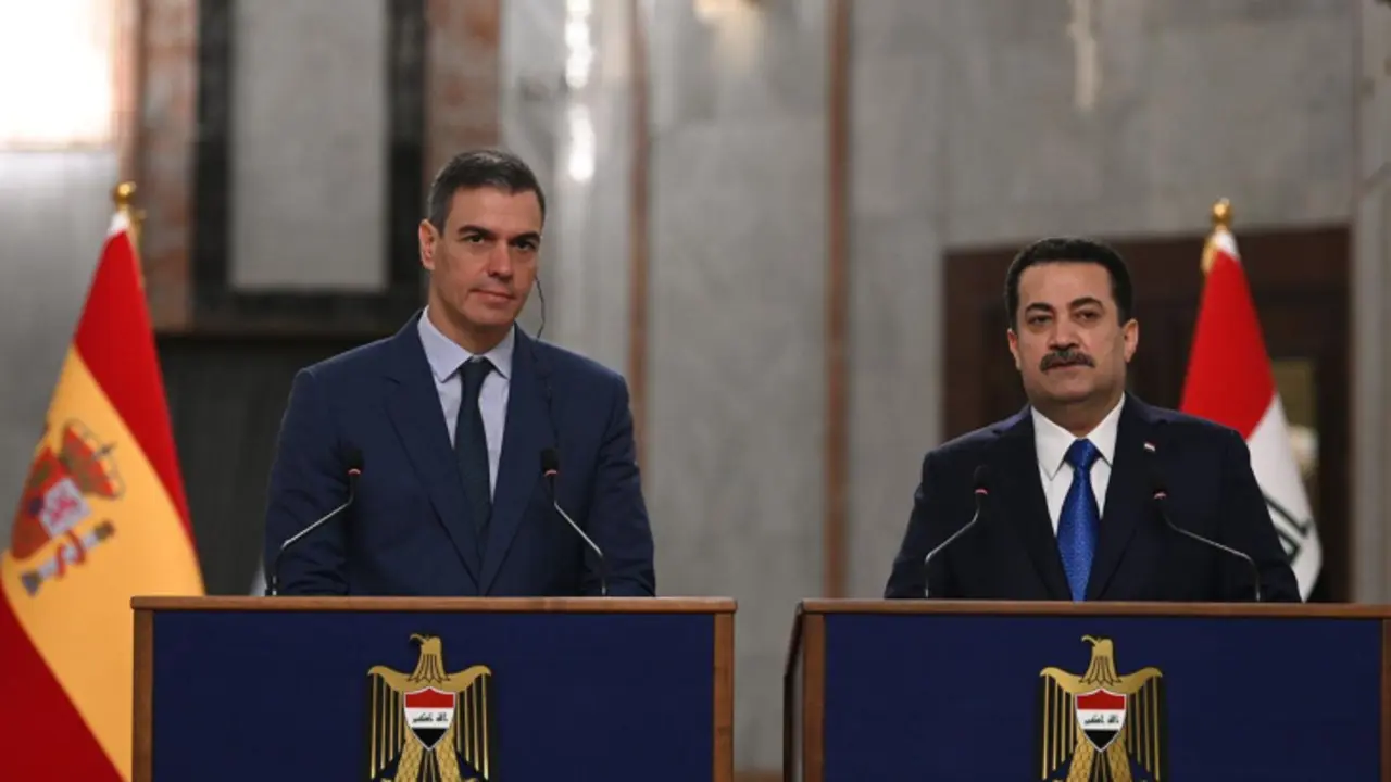 Pedro S&aacute;nchez y el primer ministro de Irak, Mohammed Shia al-Sudani. / RR.SS