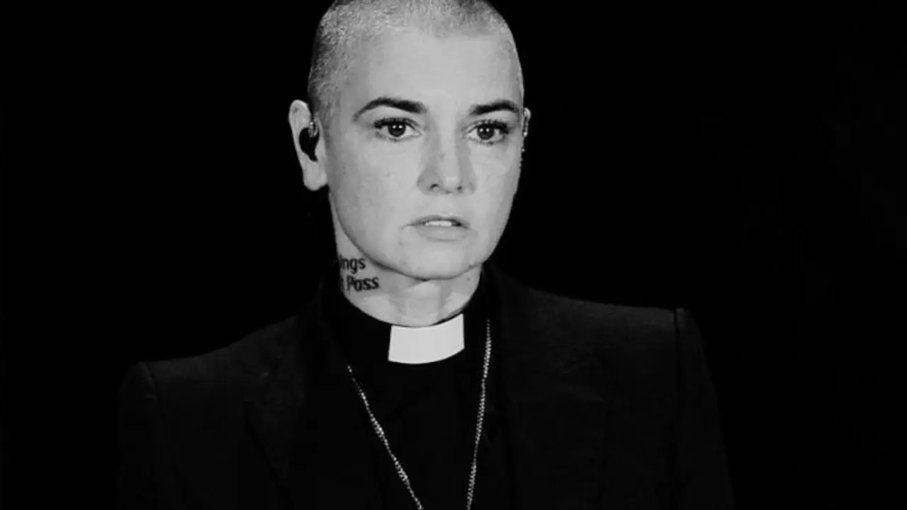Sin&eacute;ad O&rsquo;Connor, cantante. / RR SS.