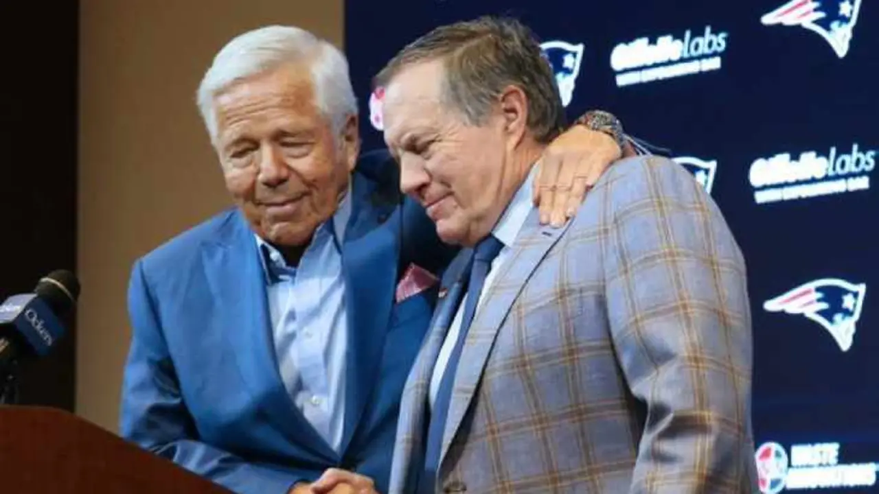 Robert Kraft y Bill Belichick. / @patriots