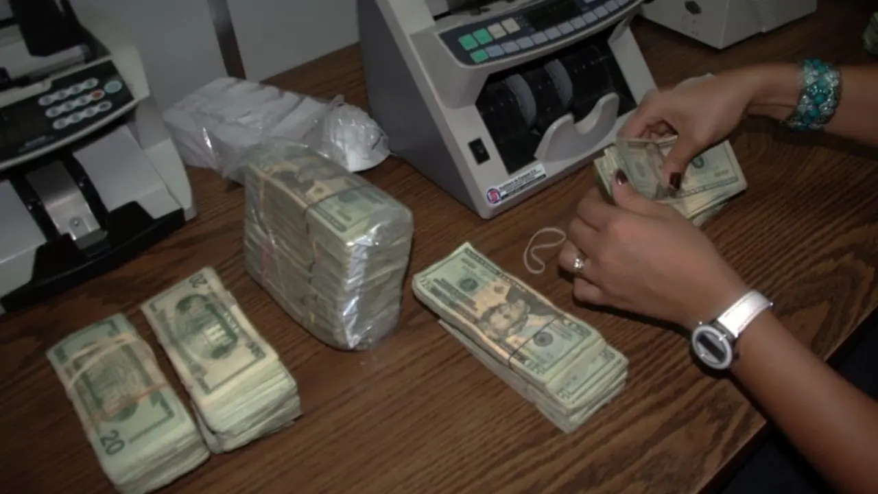 Dinero. / RR SS