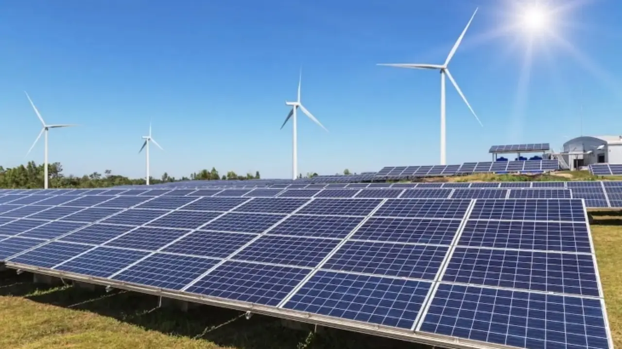 Energ&iacute;a solar en Espa&ntilde;a. / RR SS.