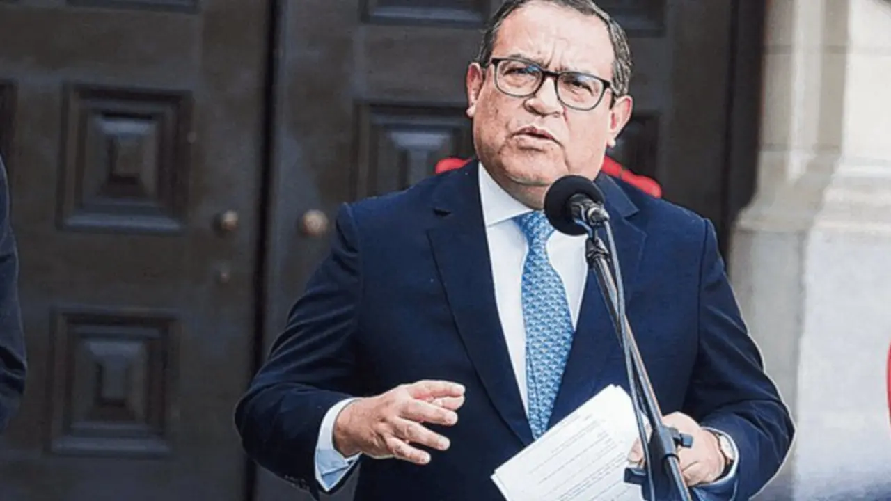 Alberto Ot&aacute;rola presidente del Consejo de Ministros del Per&uacute;. / RR.SS