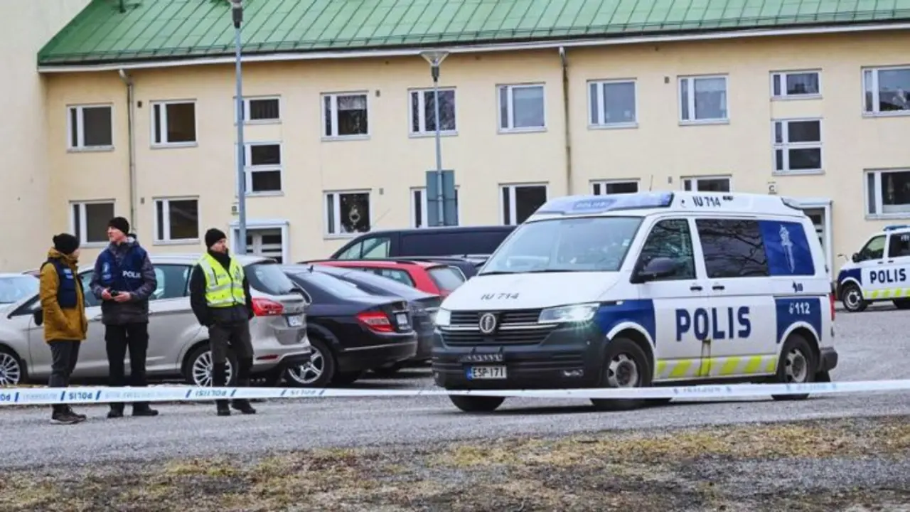 Escuela Primaria Viertola de Vantaa. / RR SS