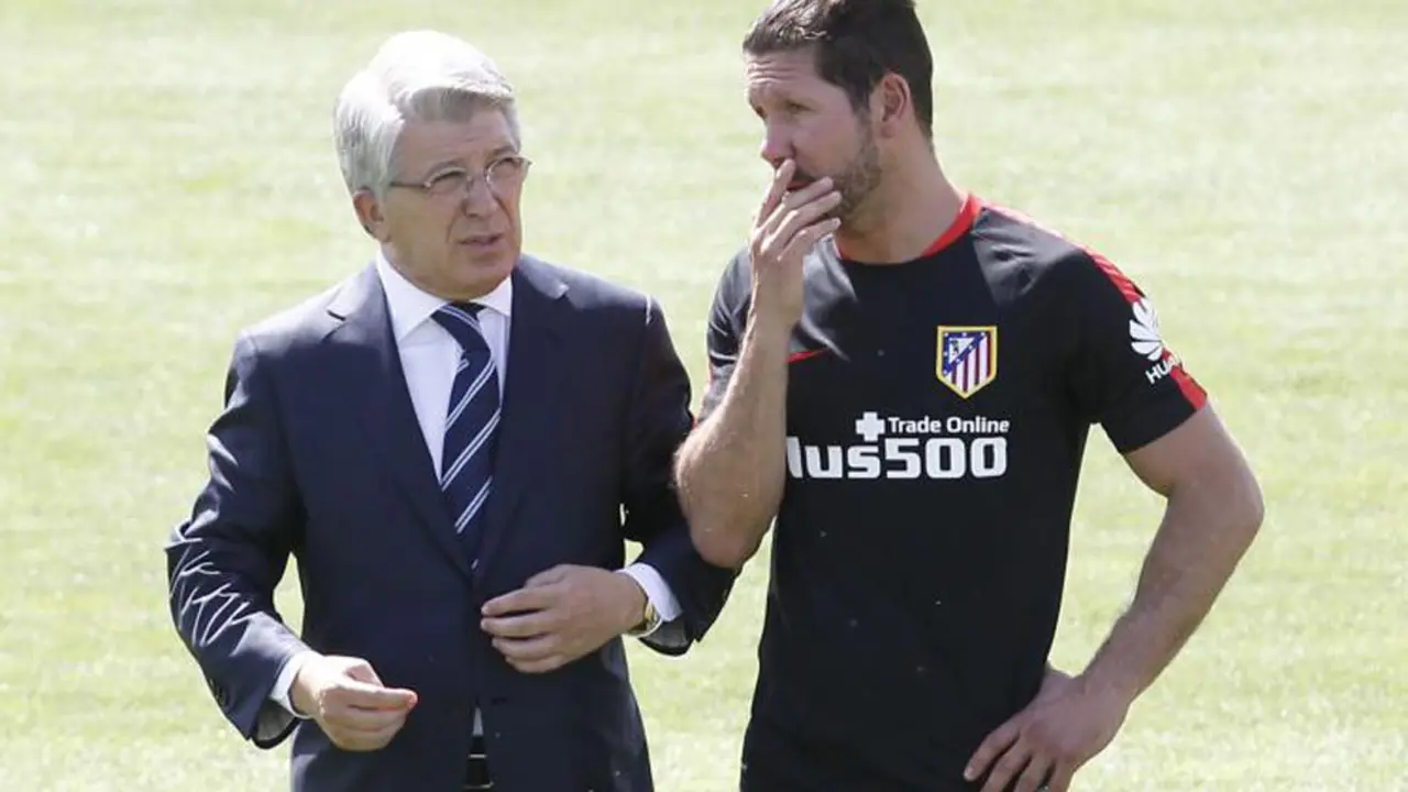 Enrique Cerezo y Diego Pablo Simeone. / @Twitter