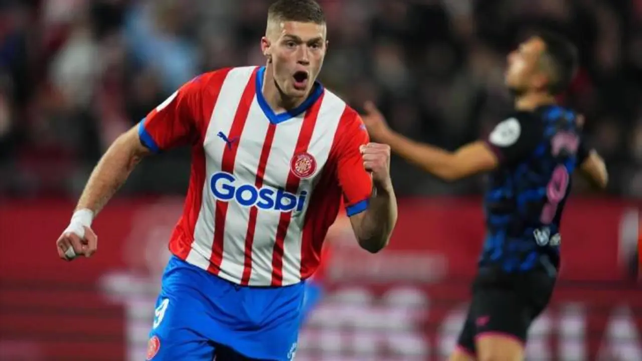Artem Dovbyk celebrando uno de sus goles en LaLiga. / @tema_Dovbyk