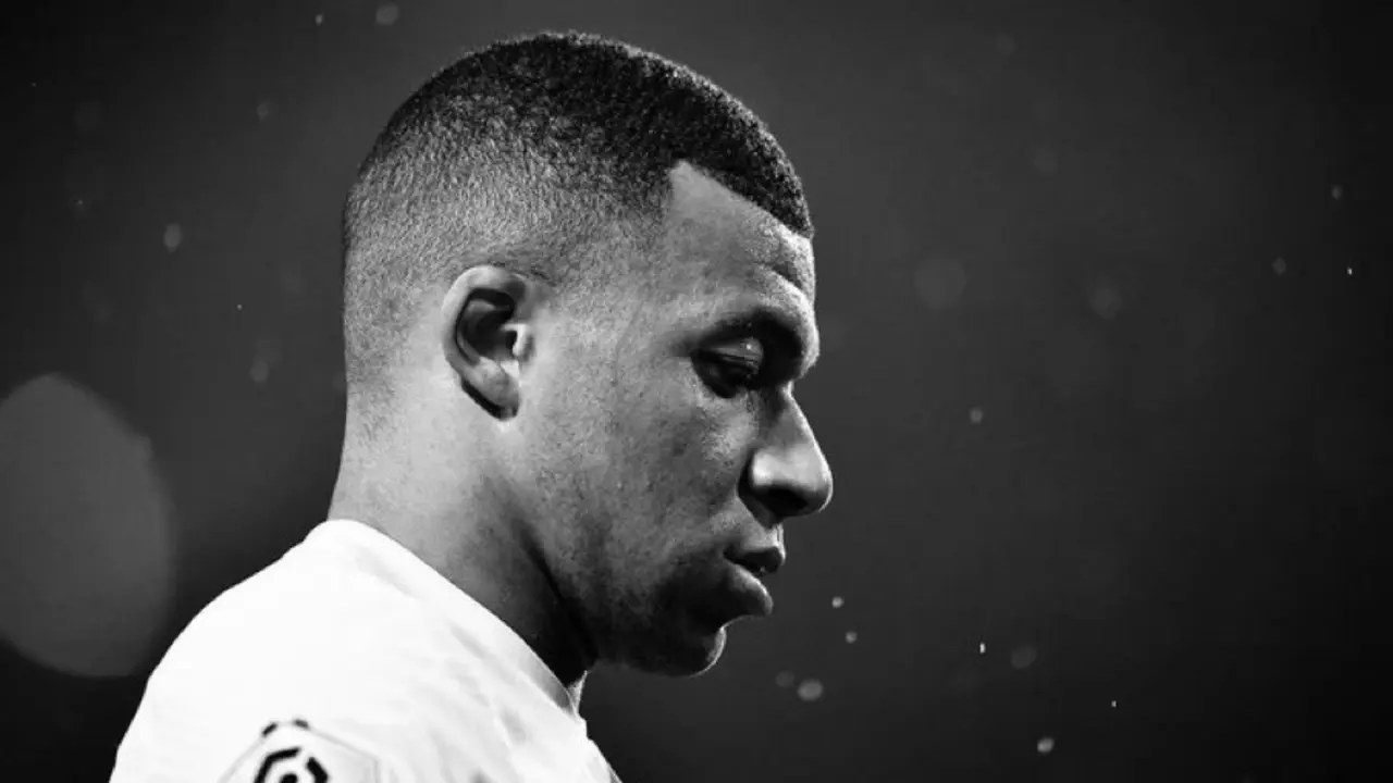 Kylian Mbapp&eacute;, exjugador del Par&iacute;s Saint-Germain. / @Twitter