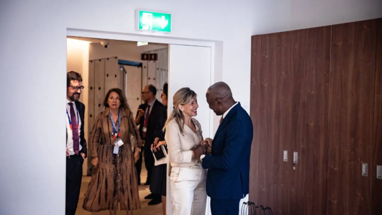 Yolanda D&iacute;az y Gilbert Houngbo, presidente de la Organizaci&oacute;n Internacional del Trabajo (OIT). / RR.SS.