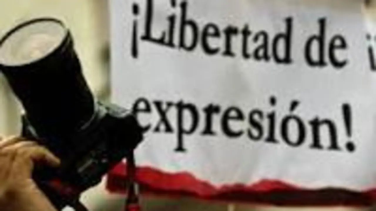 + LIBERTAD DE EXPRESI&Oacute;N