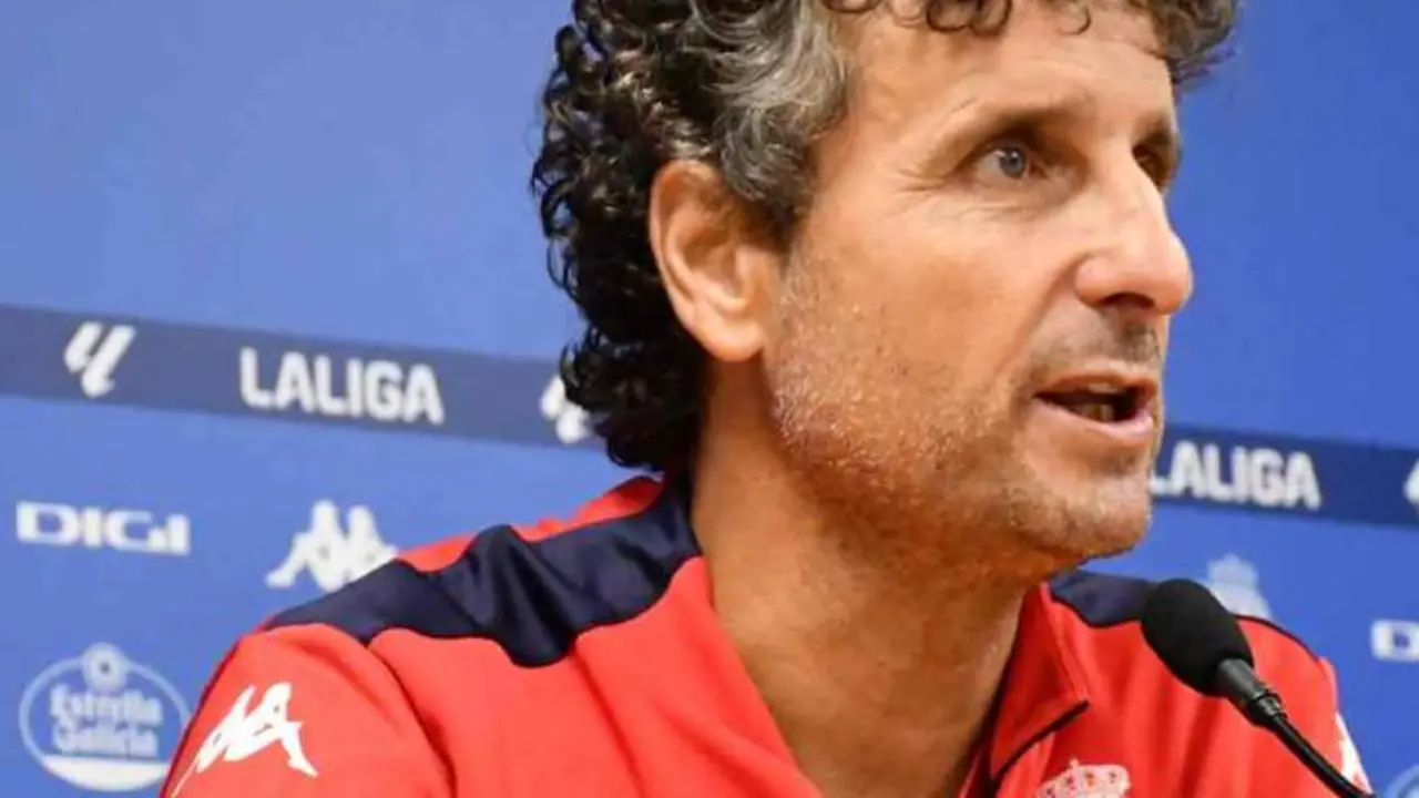Imano Idiakez, entrenador del Deportivo de La Coru&ntilde;a. /  rcdeportivo.es