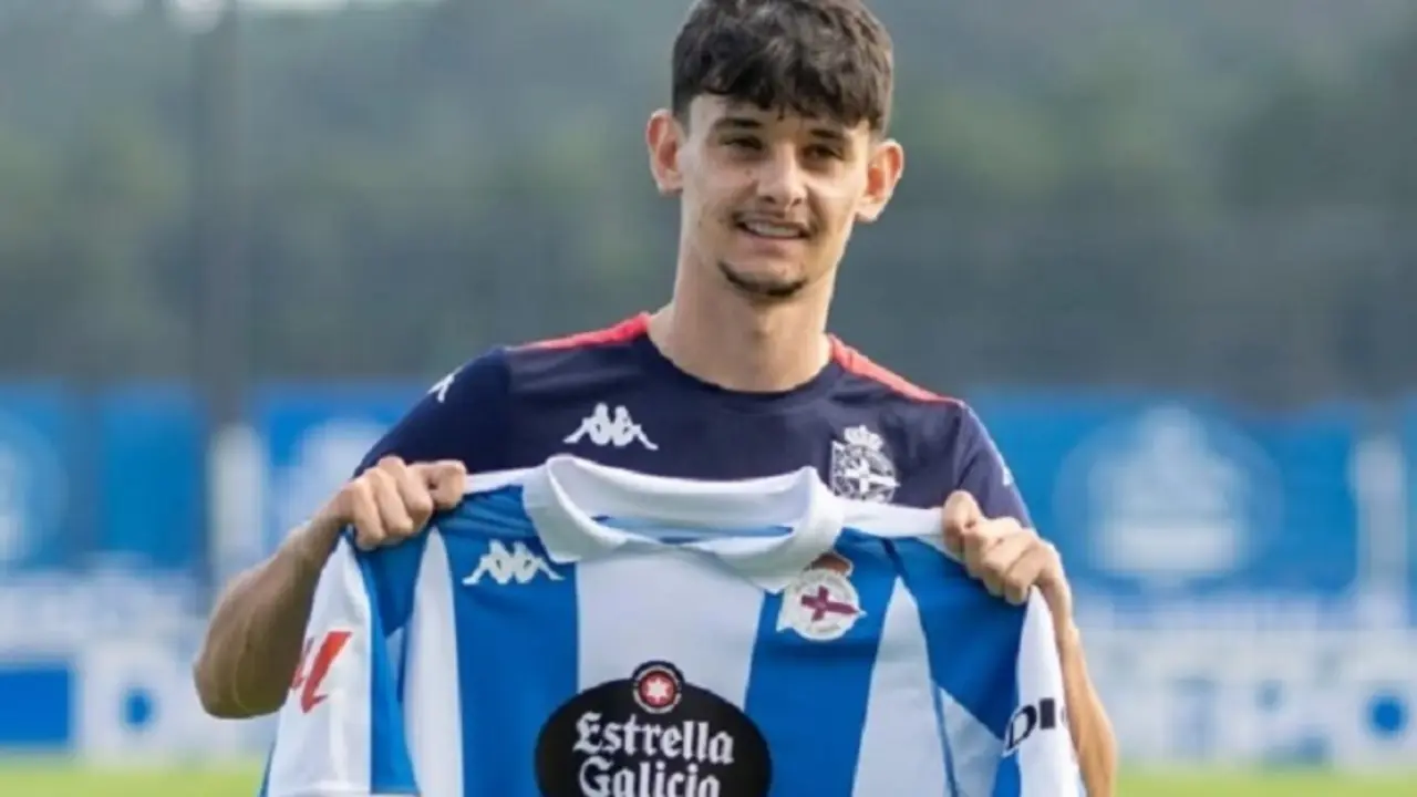 Charlie Pati&ntilde;o, fichaje estrella del D&eacute;por, pero que no cuenta para el t&eacute;cnico Idiakez. / RR SS
