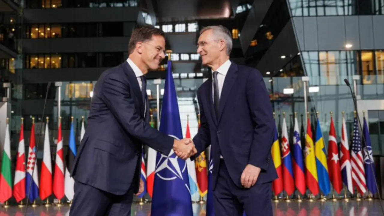 Mark Rutte, nuevo secretario general de la OTAN y Jens Stoltenberg, el secretario saliente. / @jensstoltenberg